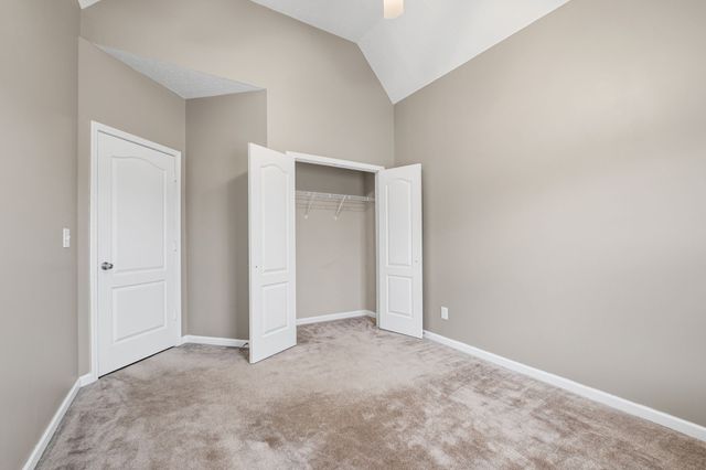 1812 Woodland Pointe Dr, Nashville, TN 37214