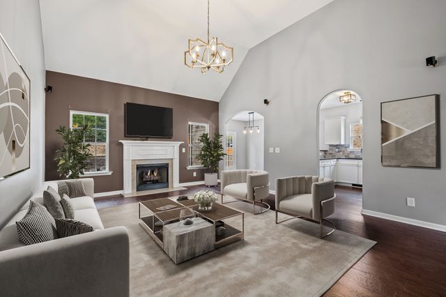 1812 Woodland Pointe Dr, Nashville, TN 37214