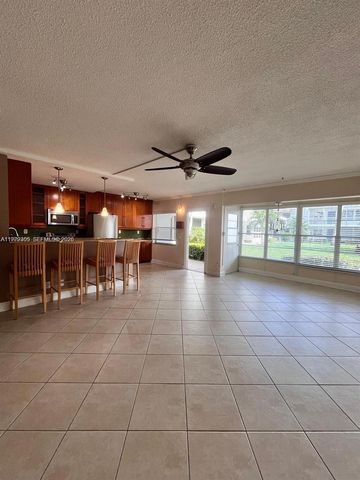 1152 NW 30th Ct 111, Wilton Manors, FL 33311