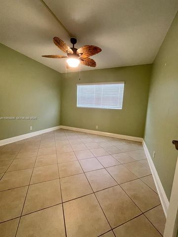 1152 NW 30th Ct 111, Wilton Manors, FL 33311