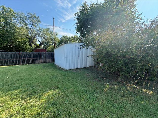 1301 Spring Road, Ranger, TX 76470