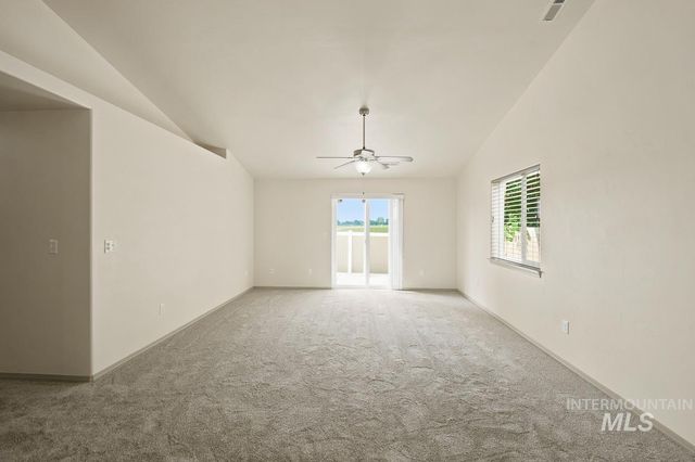 3885 S Windy Ridge Dr, Nampa, ID 83686
