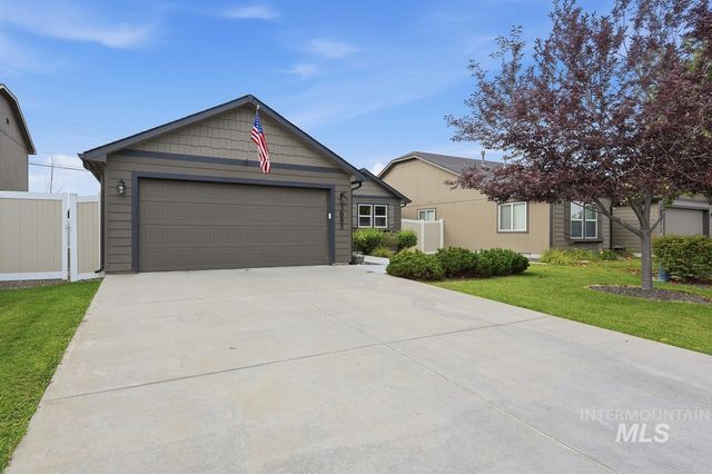 3885 S Windy Ridge Dr, Nampa, ID 83686