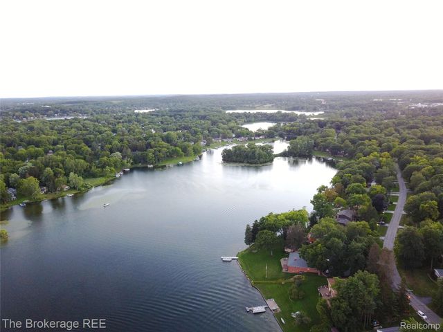 6311 Wellesley Terrace, Independence Charter Township, MI 48346
