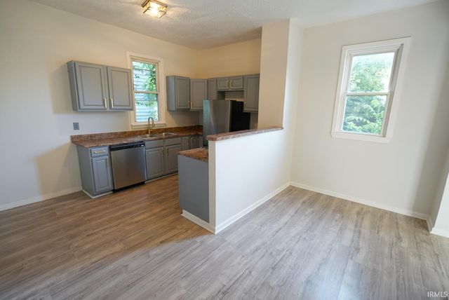 1105 Baker Avenue, Evansville, IN 47710