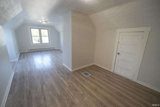 1105 Baker Avenue, Evansville, IN 47710