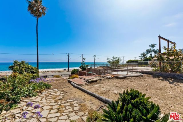 21525 Pacific Coast Highway, Malibu, CA 90265