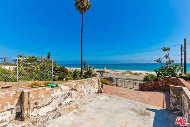 21525 Pacific Coast Highway, Malibu, CA 90265