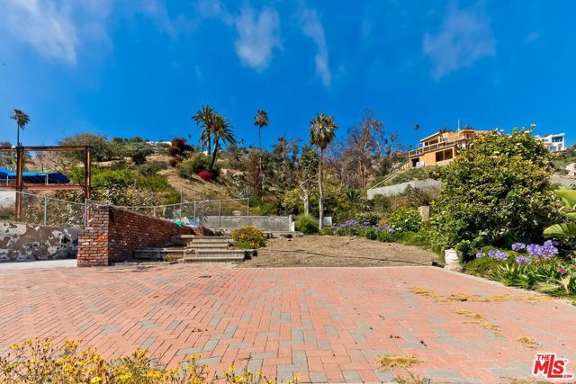 21525 Pacific Coast Highway, Malibu, CA 90265