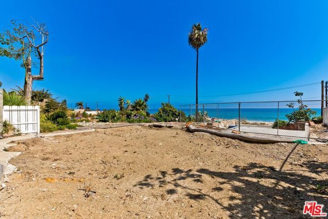 21525 Pacific Coast Highway, Malibu, CA 90265