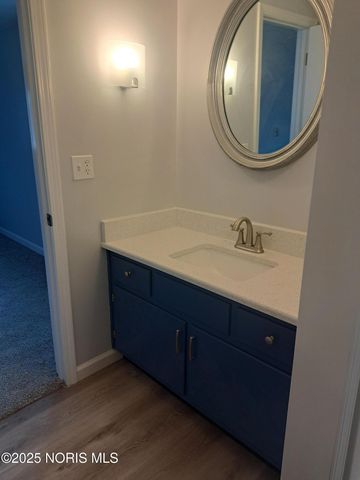 210 Lakeview Drive, Bryan, OH 43506