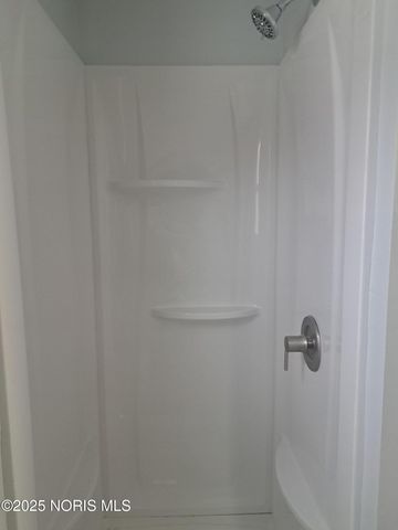 210 Lakeview Drive, Bryan, OH 43506