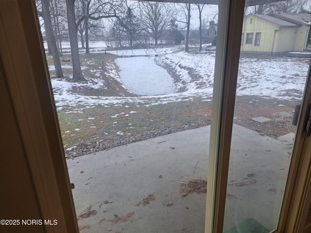 210 Lakeview Drive, Bryan, OH 43506