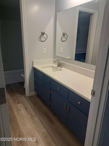 210 Lakeview Drive, Bryan, OH 43506