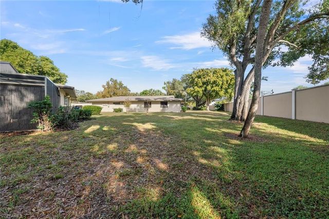 5840 Crabwood CT, Fort Myers, FL 33919