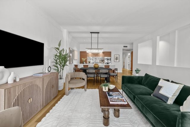 7 Warren 6, Boston, MA 02116