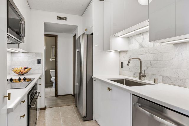 1200 Nicollet Mall 518, Minneapolis, MN 55403