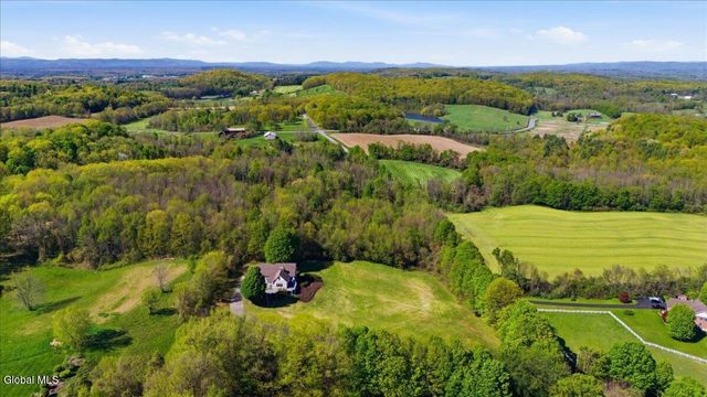 9 Sweet Road, Saratoga, NY 12170