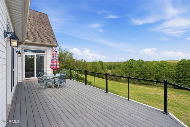 9 Sweet Road, Saratoga, NY 12170