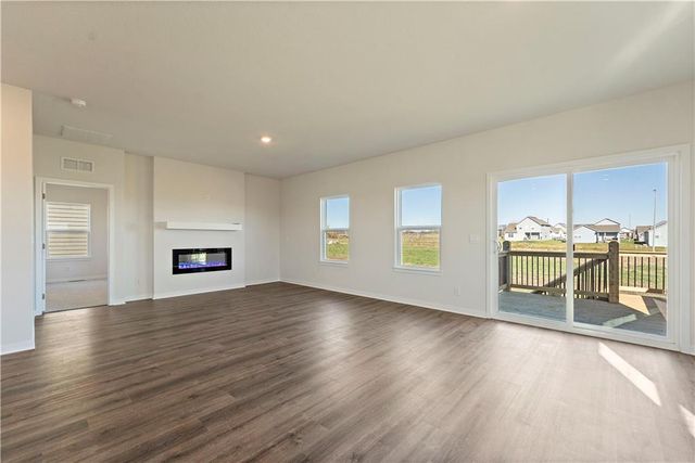 18626 Weaver Street, Spring Hill, KS 66083