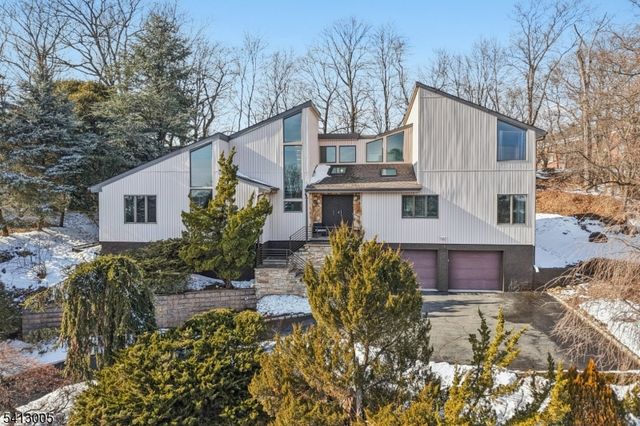 19 Skyline Dr, West Orange Twp., NJ 07052