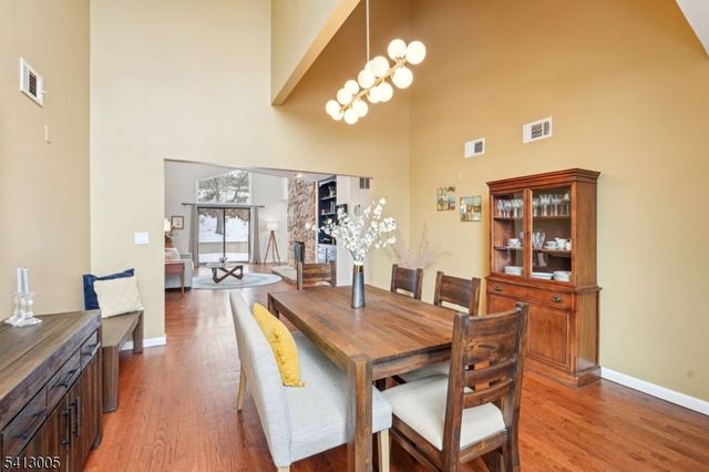 19 Skyline Dr, West Orange Twp., NJ 07052