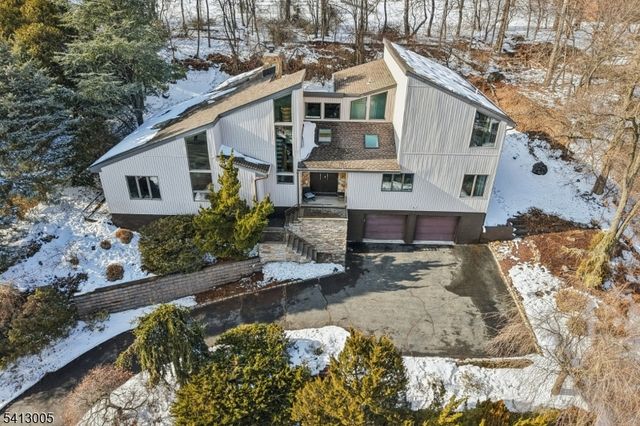 19 Skyline Dr, West Orange Twp., NJ 07052