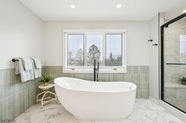 19 Skyline Dr, West Orange Twp., NJ 07052