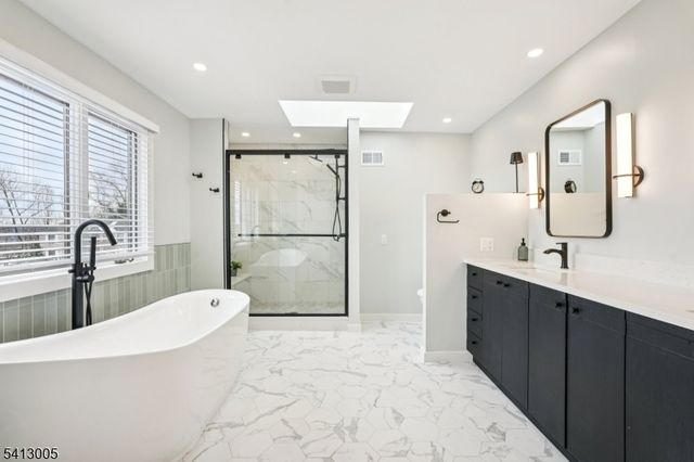 19 Skyline Dr, West Orange Twp., NJ 07052