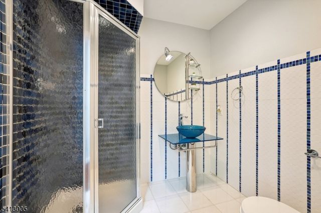 19 Skyline Dr, West Orange Twp., NJ 07052