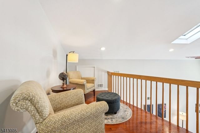 19 Skyline Dr, West Orange Twp., NJ 07052