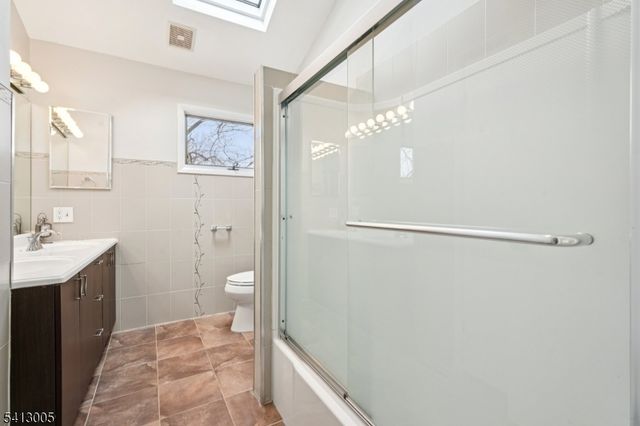 19 Skyline Dr, West Orange Twp., NJ 07052