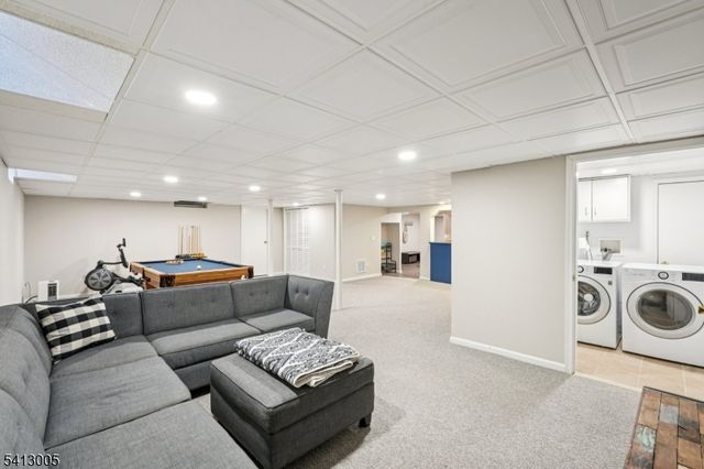 19 Skyline Dr, West Orange Twp., NJ 07052