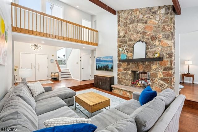 19 Skyline Dr, West Orange Twp., NJ 07052