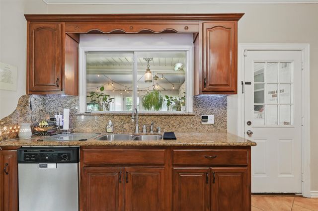 4324 Cummings Drive, North Richland Hills, TX 76180
