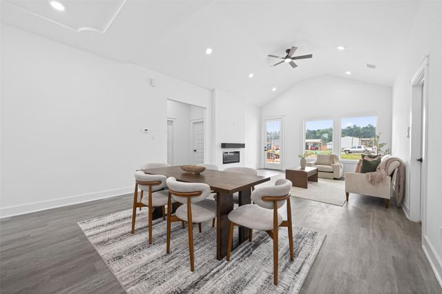 1129 Long Leaf Pine Street, Huffman, TX 77336