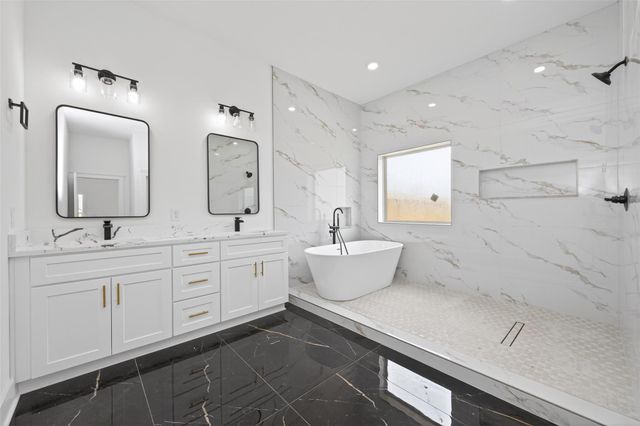 1129 Long Leaf Pine Street, Huffman, TX 77336