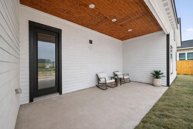 1129 Long Leaf Pine Street, Huffman, TX 77336