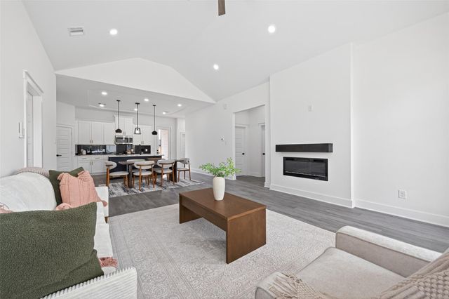 1129 Long Leaf Pine Street, Huffman, TX 77336