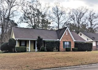 103 Melissa Ln., Hattiesburg, MS 39402