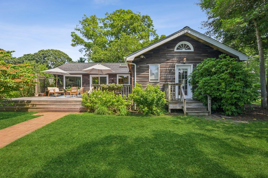 70 Edgar Avenue, Brookhaven, NY 11719