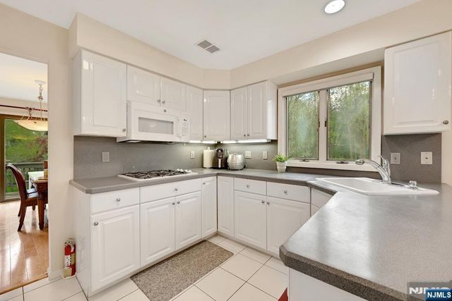 618 Fir Court 618, Norwood, NJ 07648