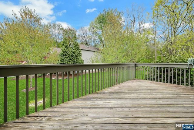 618 Fir Court 618, Norwood, NJ 07648