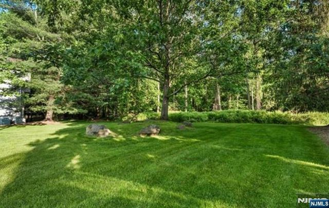 618 Fir Court 618, Norwood, NJ 07648