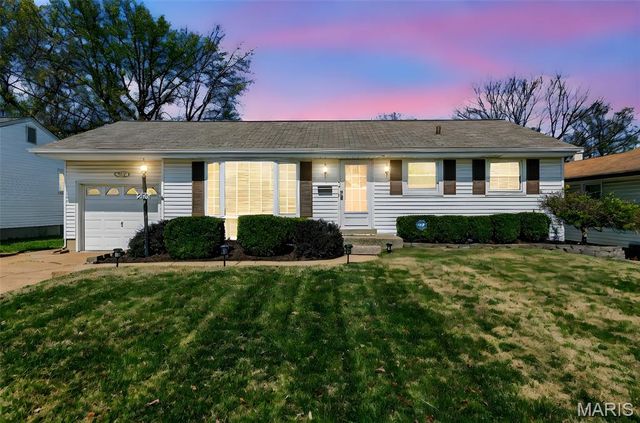 265 Monterey Drive, Florissant, MO 63031