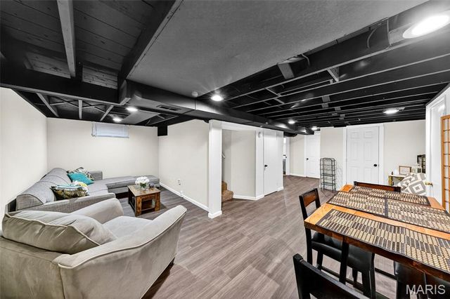 265 Monterey Drive, Florissant, MO 63031