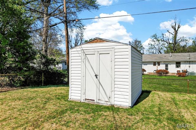 265 Monterey Drive, Florissant, MO 63031