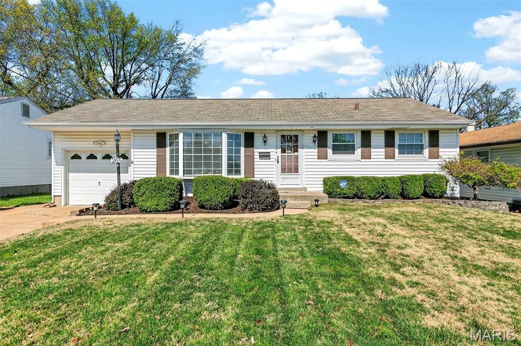 265 Monterey Drive, Florissant, MO 63031