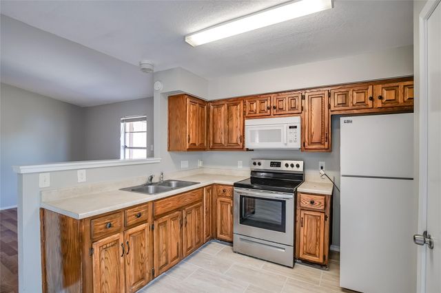 8419 Riverstone DR C, Austin, TX 78724