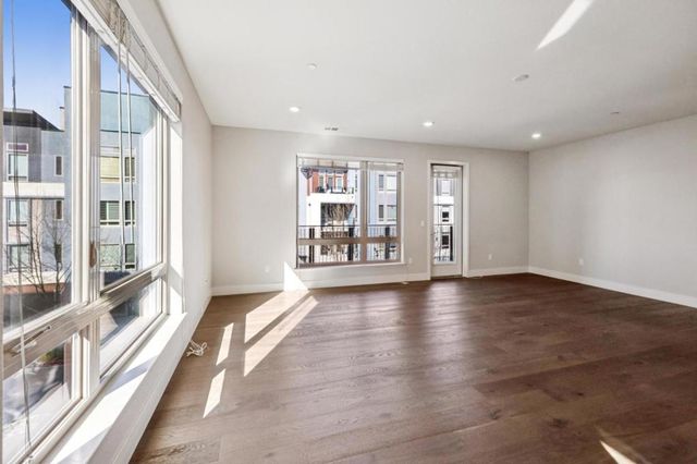 1028 Foster Square Lane 305, Foster City, CA 94404